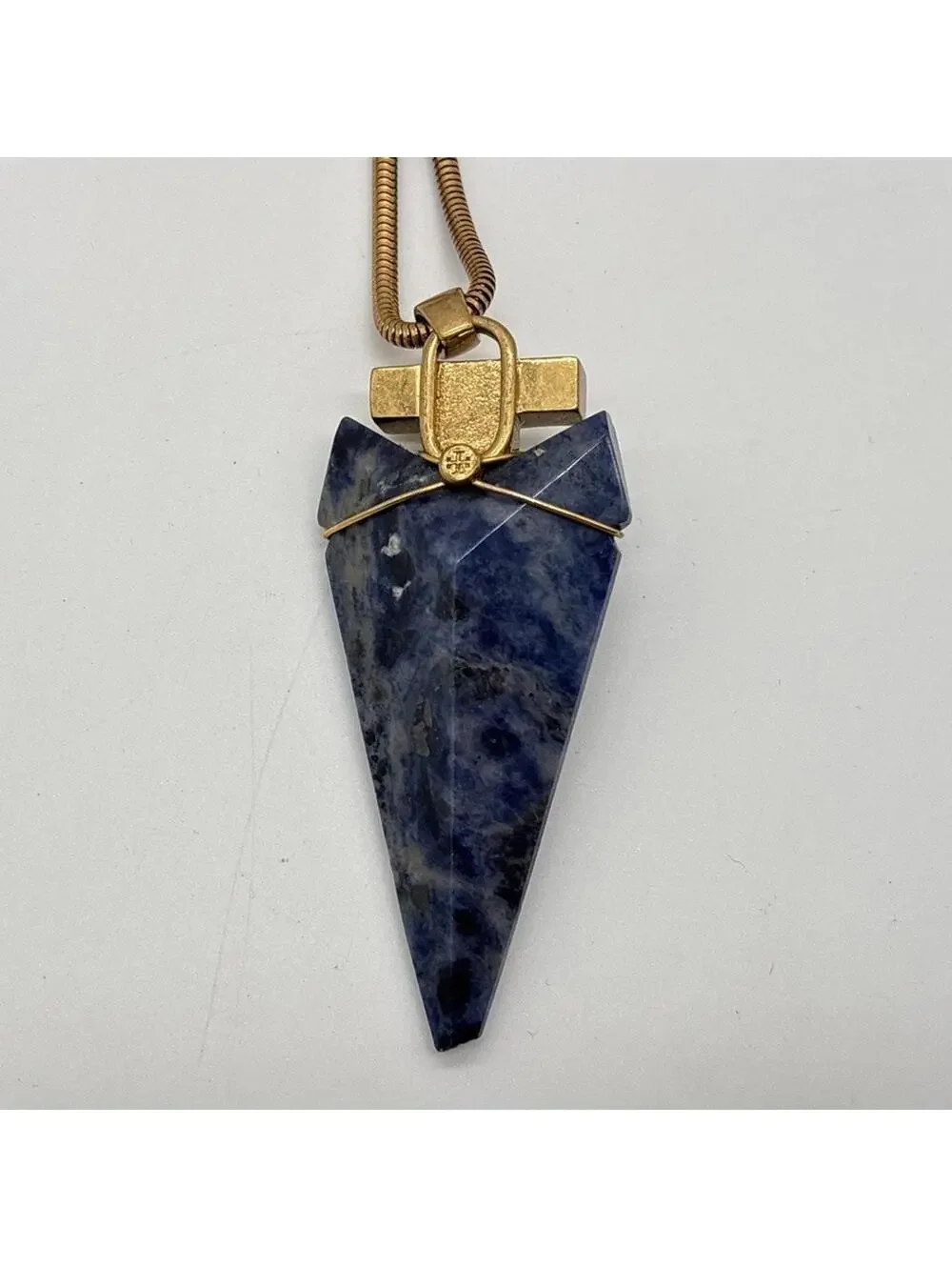 Tory Burch Sodalite Arrowhead Pendant Necklace Gold Tone Rope Chain